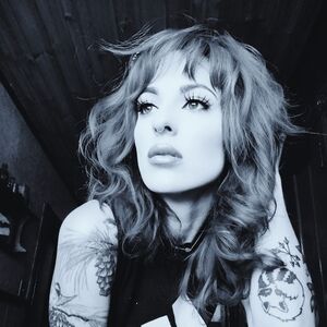 Meet your Posher, Hailey